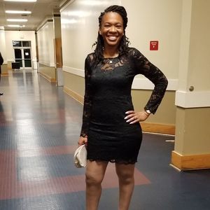 Meet your Posher, Candis